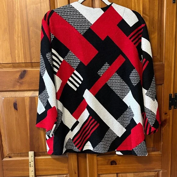 Alfred Dunner Red and Black Patterned Cardigan L - Picture 7 of 7